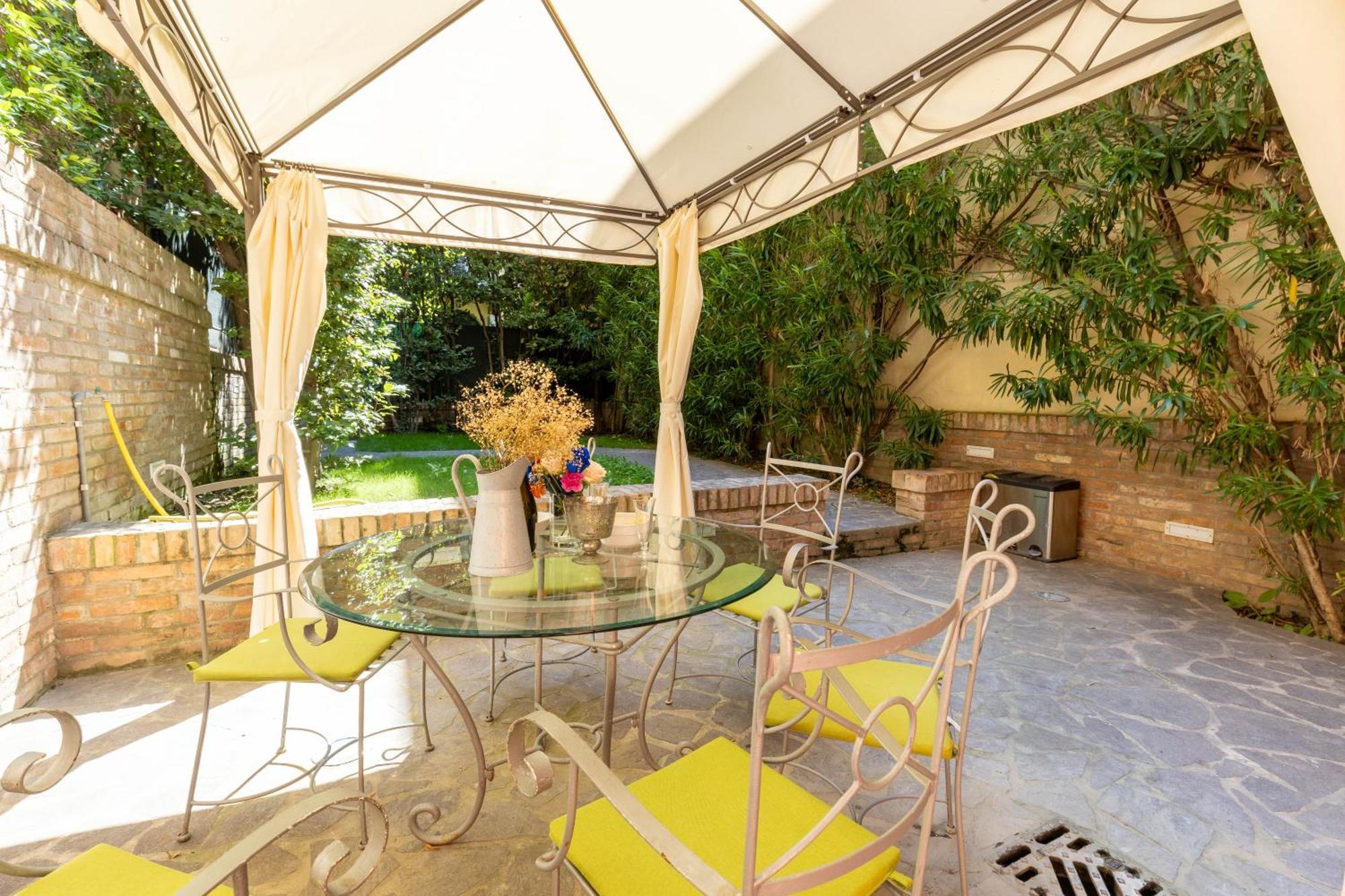 Isaia Garden -Private Garden Spa Bath Bolognarooms Bagian luar foto