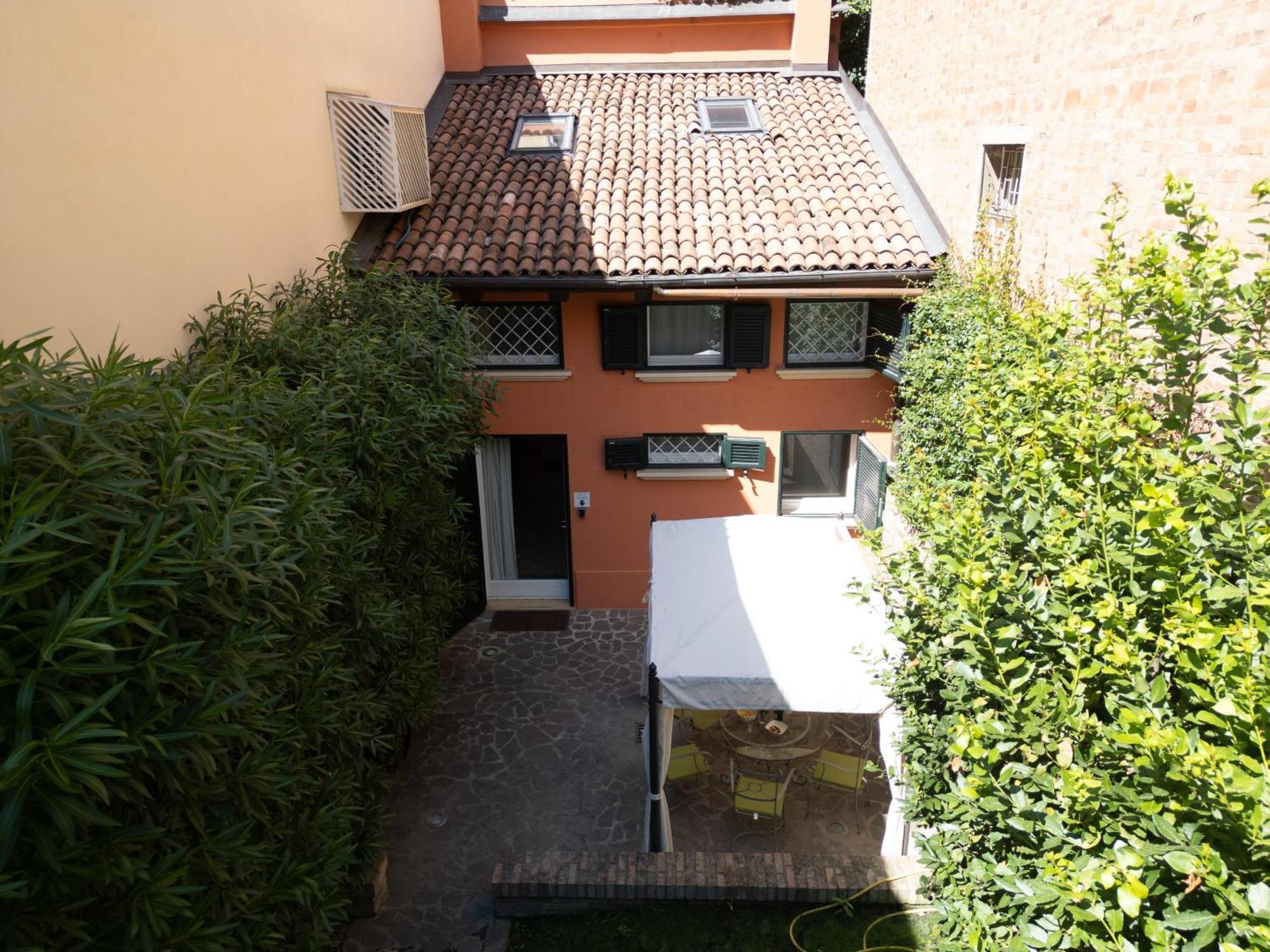 Isaia Garden -Private Garden Spa Bath Bolognarooms Bagian luar foto